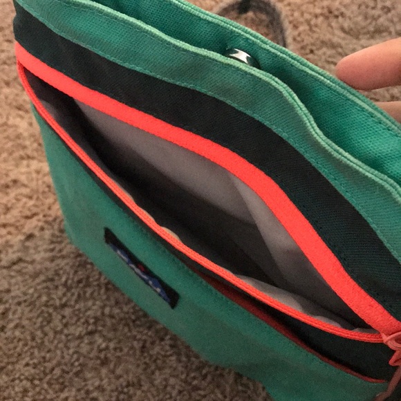 Kavu crossbody - Picture 3 of 5